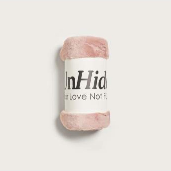 NEW UnHide Blanket - Rose - Picture 1 of 4